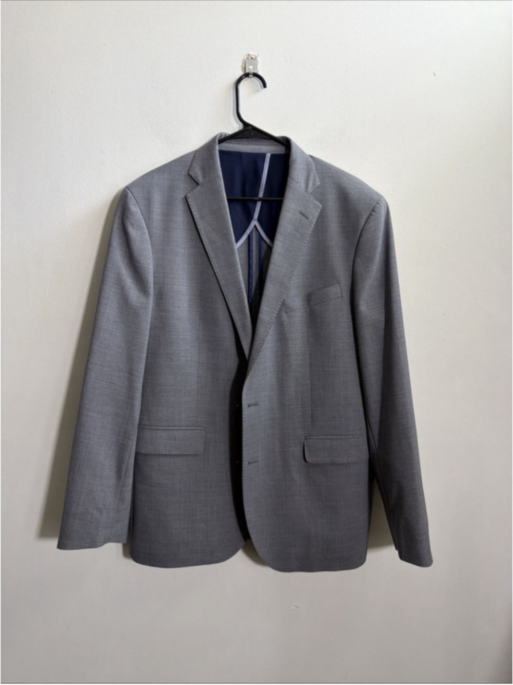 EUC MEN’S COLE HAAN GRAND OS TECH SUIT JACKET SIZE 44 REG 44R GREY SILVER BLAZER
